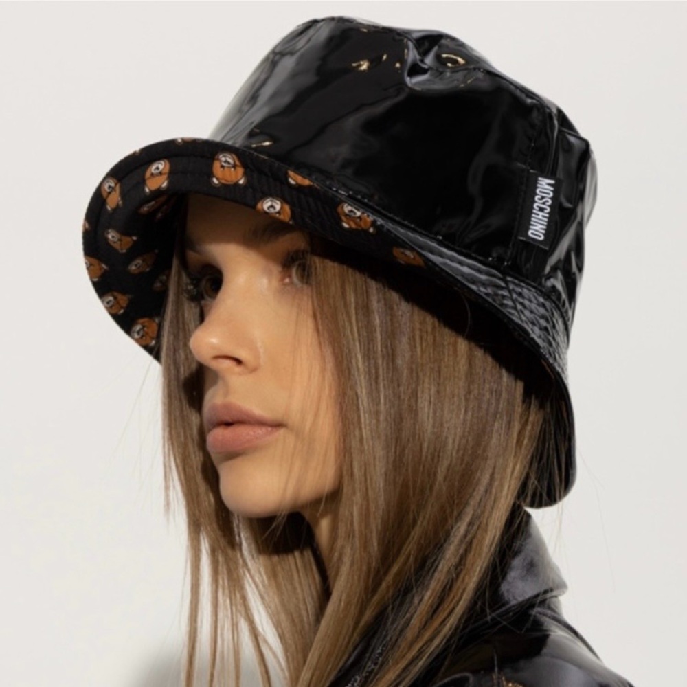 Moschino teddy bear print brim patent bucket hat